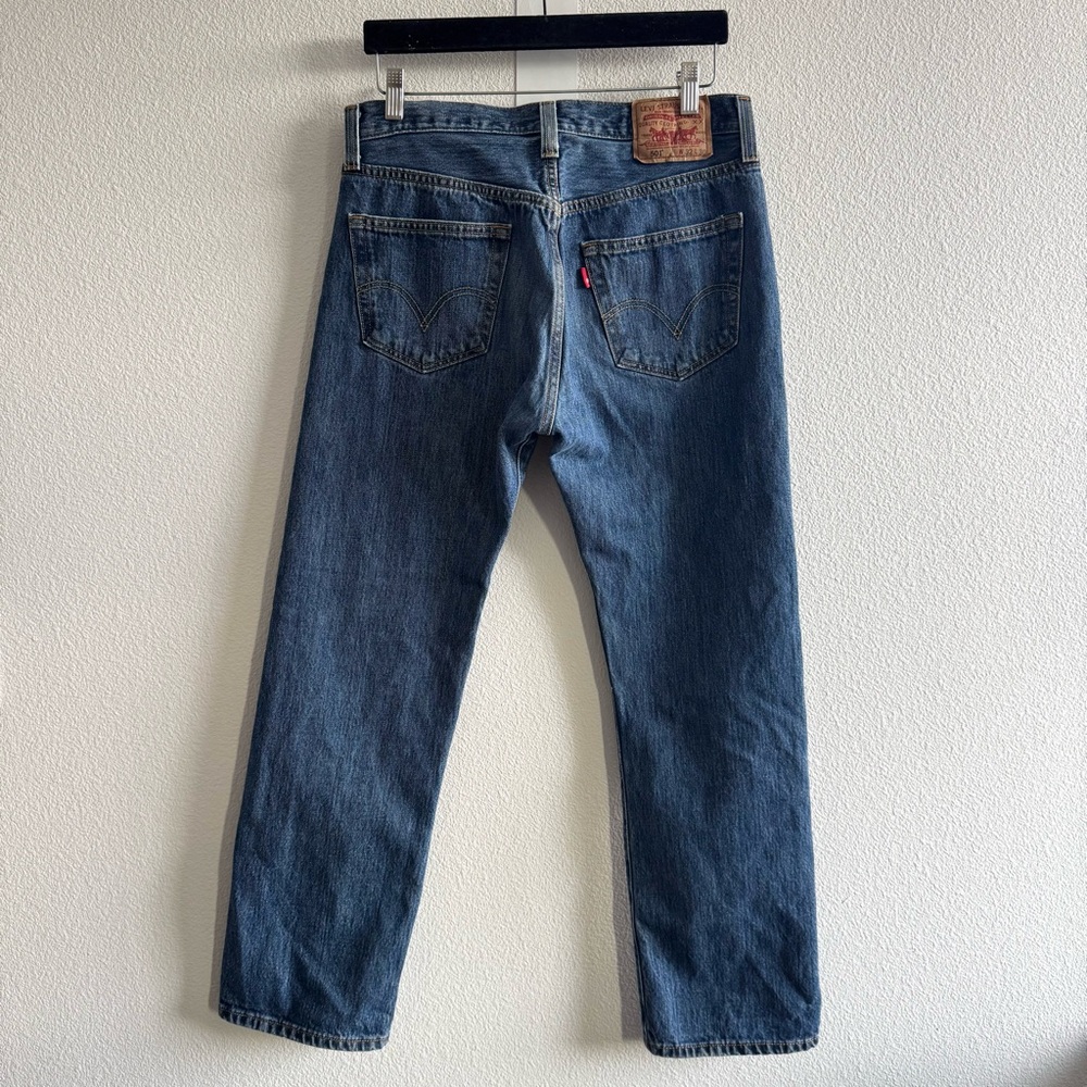 Vintage Levi’s 501 Original Fit Straight Leg Jeans Blue Denim Button Fly Classic - Picture 3 of 11